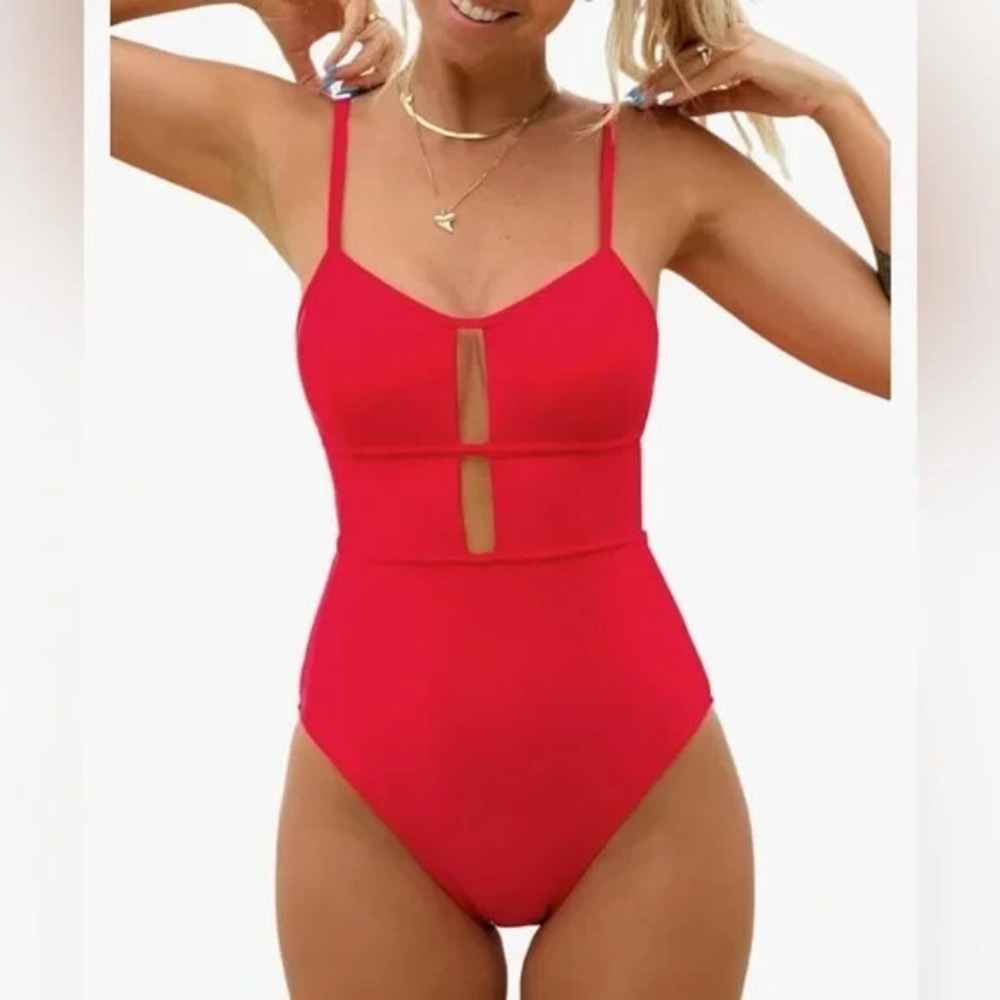 Cupshe Women's Bathing Suit Red One Piece Swimsuit Size Small NWT